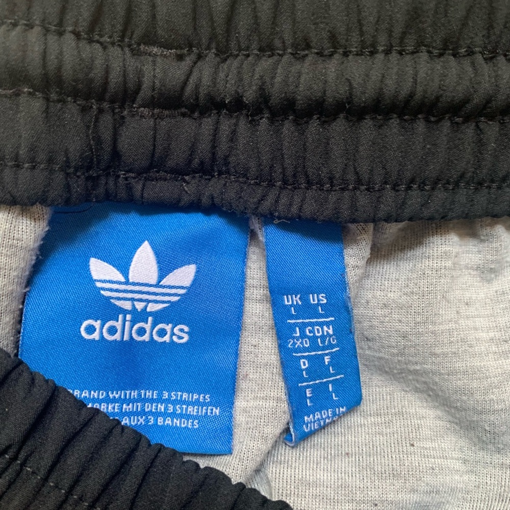 Adidas sweat pants (L) - Picture 2 of 4